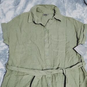 🔴4 For $25🔴 •NWT• Green Button-Up Shirt Dress